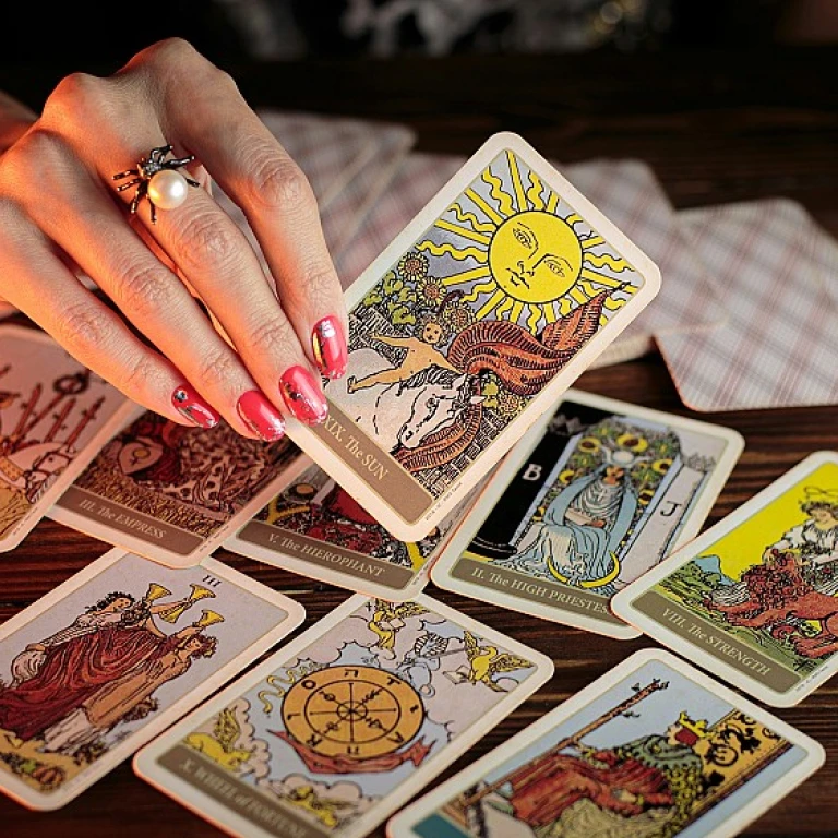 Comprendre la clairvoyance : un guide pour les curieux