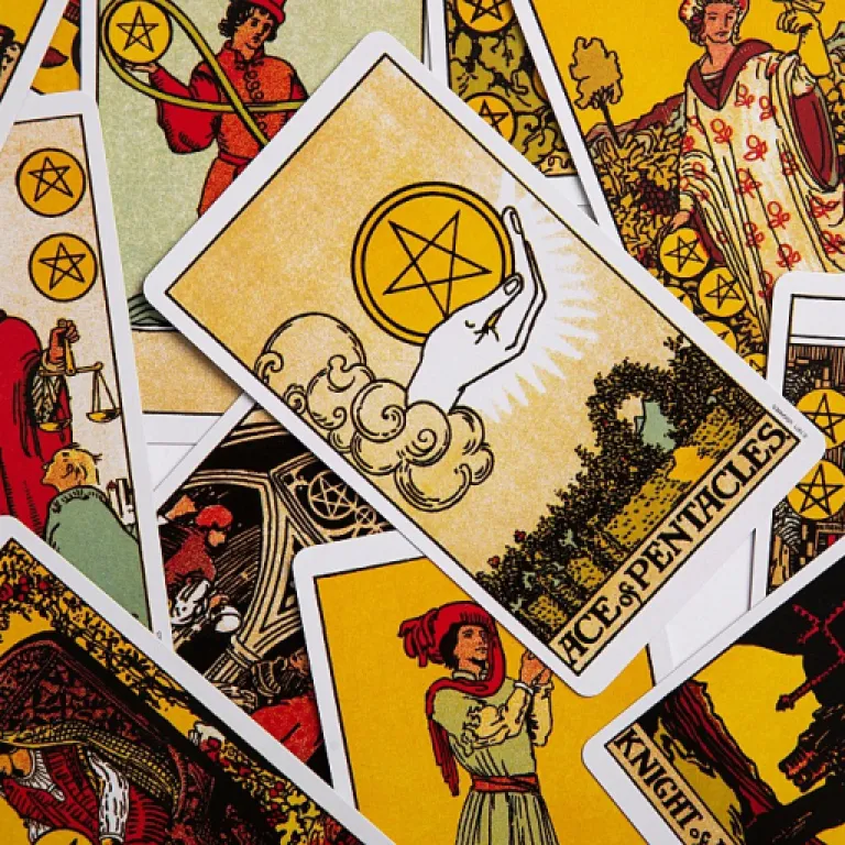 Comprendre l'importance du calendrier astrologique dans la voyance