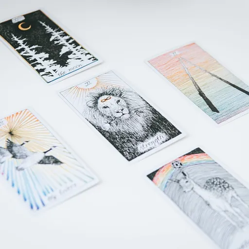 Lecture de tarot quotidienne : comment aborder vos séances de voyance avec lucidité